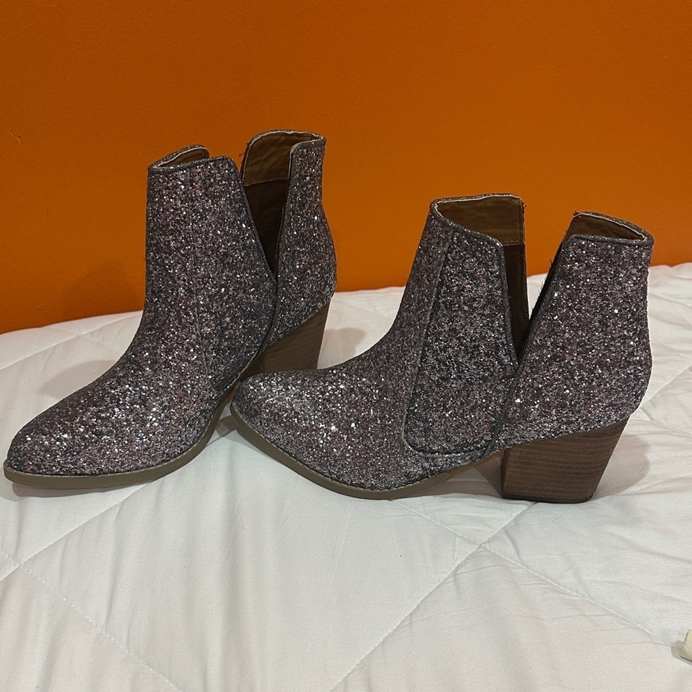 NEW Not Rated Glitter Ankle Boots - Pink size 8.5